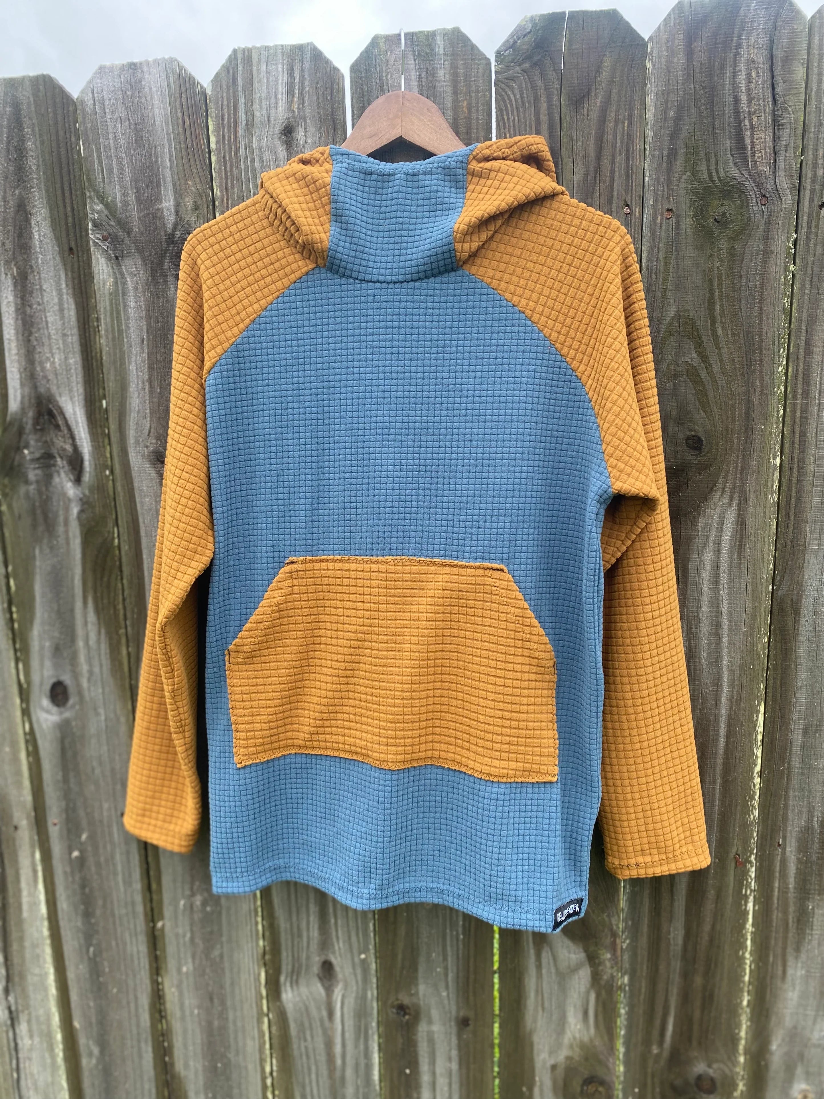 Hellbender Hoodie - Mountain to Sea